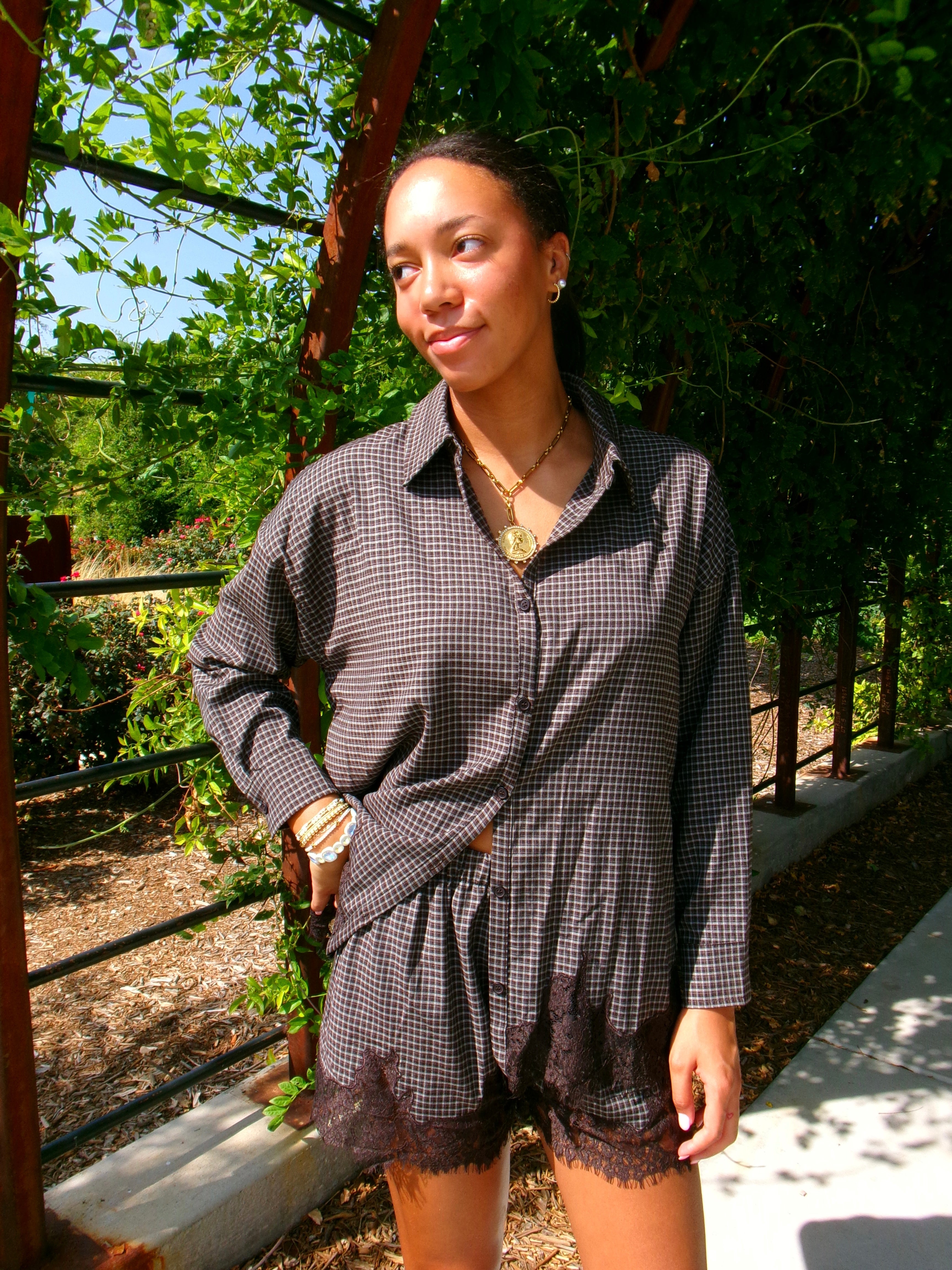 Sutton button down